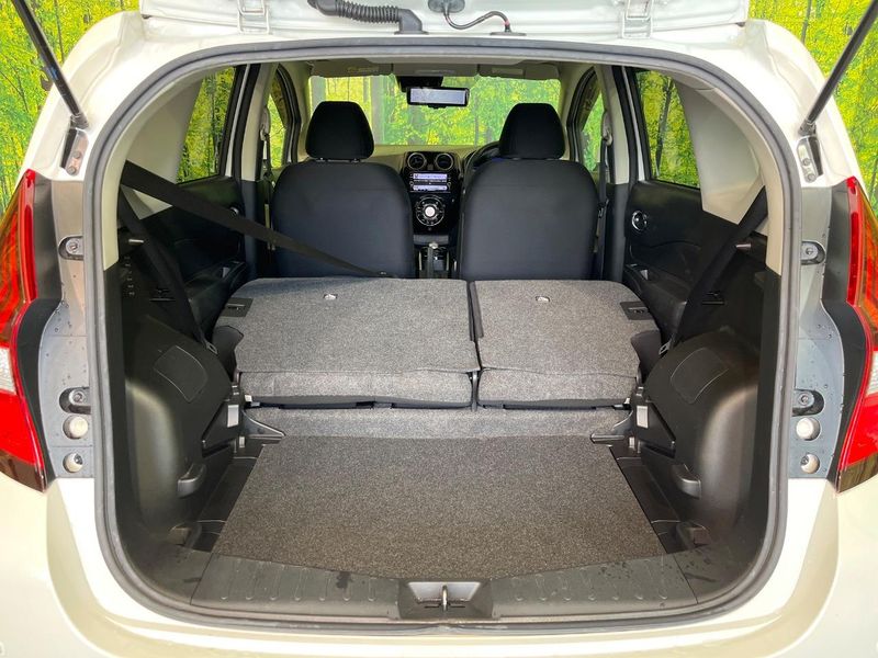 2019 Nissan Note DAA-HE12 (UW-6aacab6db30e1)[20]