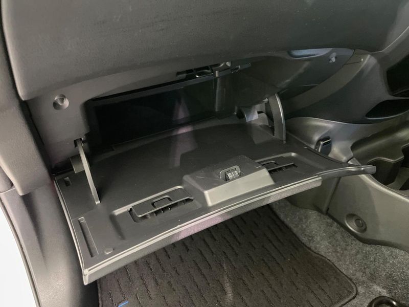 2019 Nissan Note DAA-HE12 (UW-6aacab6db30e1)[14]
