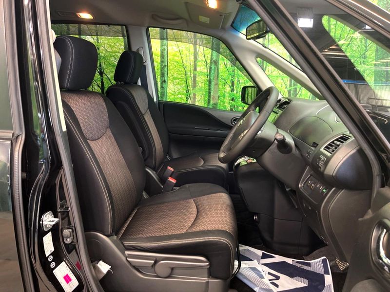 2016 Nissan Serena DAA-HFC26 (UW-6aacab7d3ece7)[17]