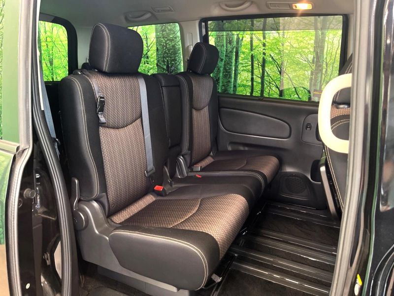 2016 Nissan Serena DAA-HFC26 (UW-6aacab7d3ece7)[18]