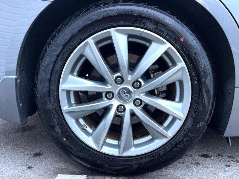 2015 Nissan Skyline DAA-HV37 (UW-6aacab8bcb0d3)[5]