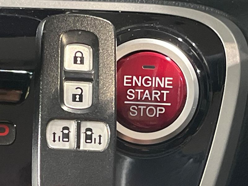 2013 Honda N-BOX DBA-JF1 (UW-6aacabad33750)[16]