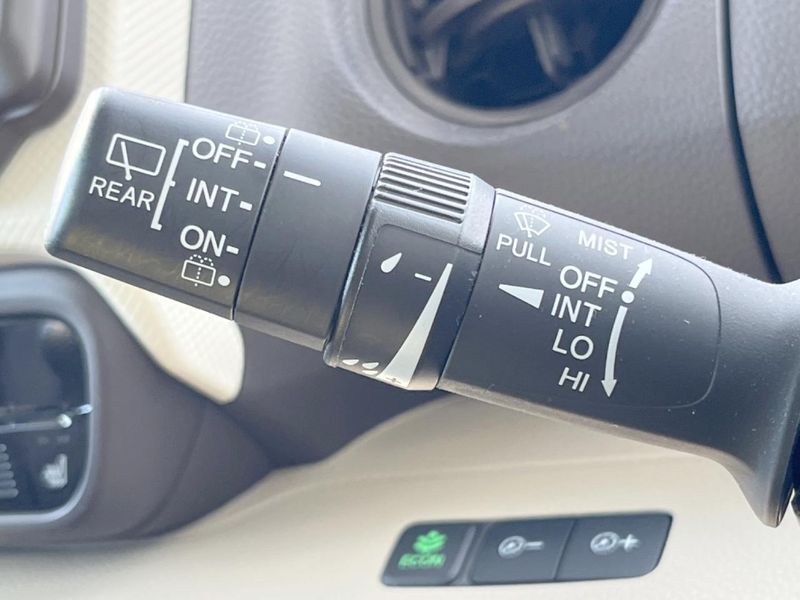 2020 Honda N-BOX 6BA-JF3 (UW-6aacabbfa3335)[29]