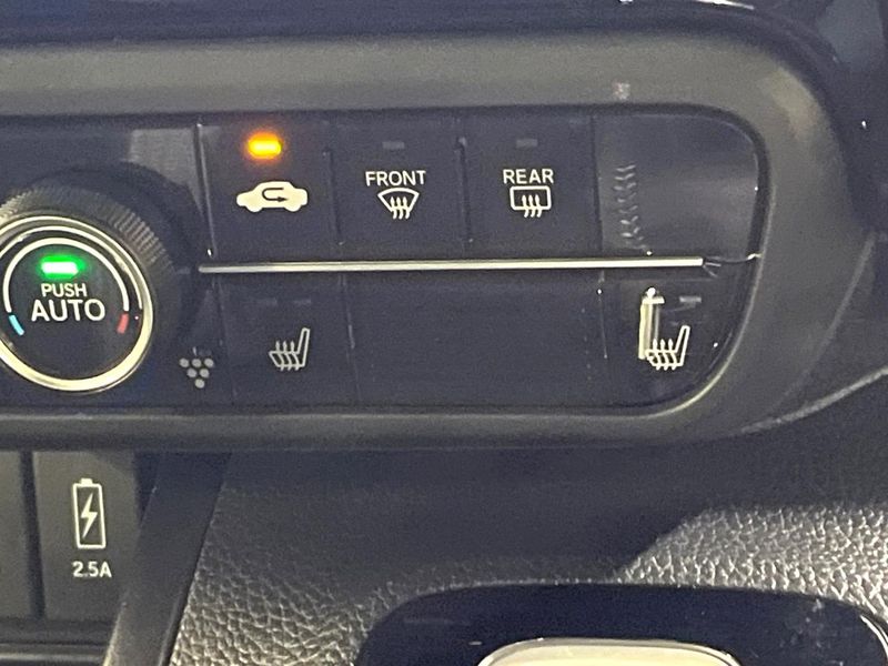 2021 Honda N-BOX CUSTOM 6BA-JF3 (UW-6aacabc6c26fa)[13]