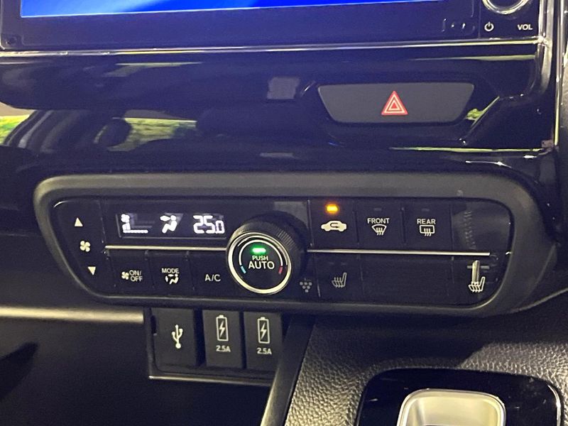 2021 Honda N-BOX CUSTOM 6BA-JF3 (UW-6aacabc6c26fa)[11]