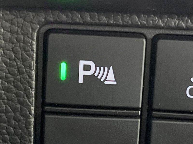 2022 Honda N-BOX CUSTOM 6BA-JF3 (UW-6aacabc8456ff)[13]