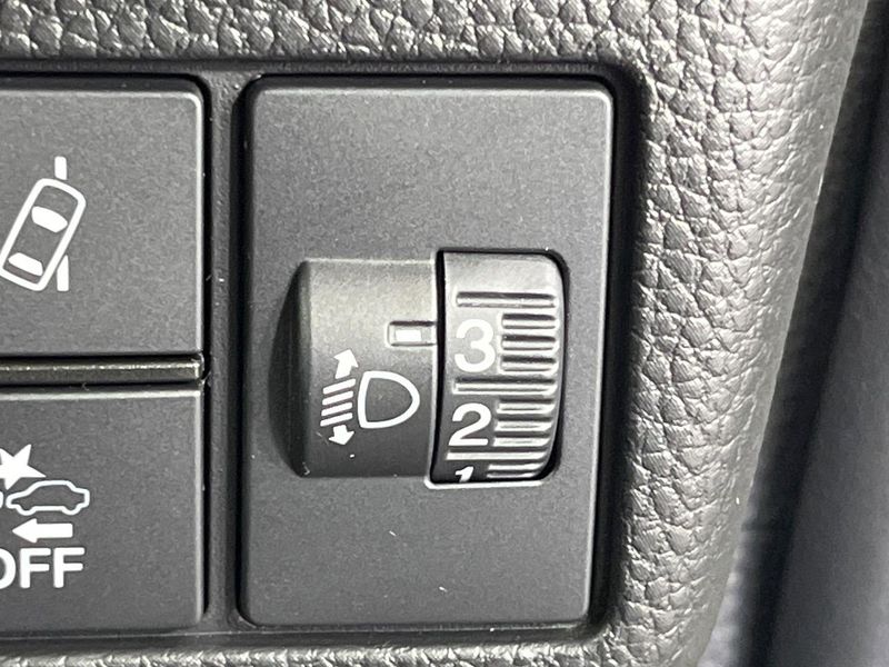 2022 Honda N-BOX CUSTOM 6BA-JF3 (UW-6aacabc8456ff)[9]