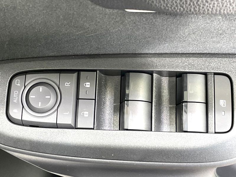2026 Toyota Yaris 5BA-KSP210 (UW-6aacac21f3fd6)[8]