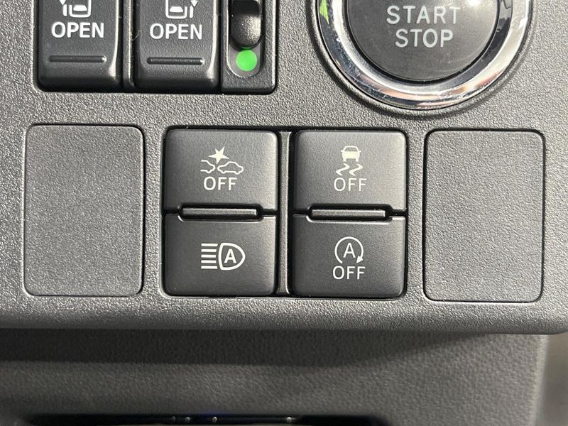 2018 Daihatsu Wake DBA-LA700S (UW-6aacac5fc6364)[16]
