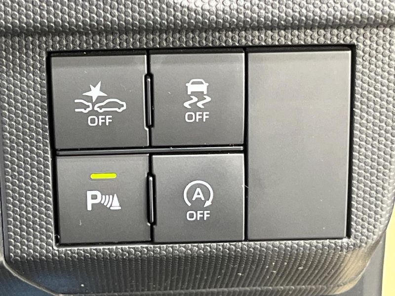 2021 Daihatsu Taft 6BA-LA900S (UW-6aacac721c553)[14]