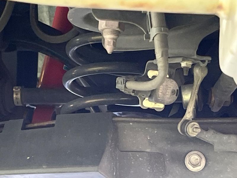 2021 Toyota RAV4 6BA-MXAA54 (UW-6aacad0f9e9ff)[22]