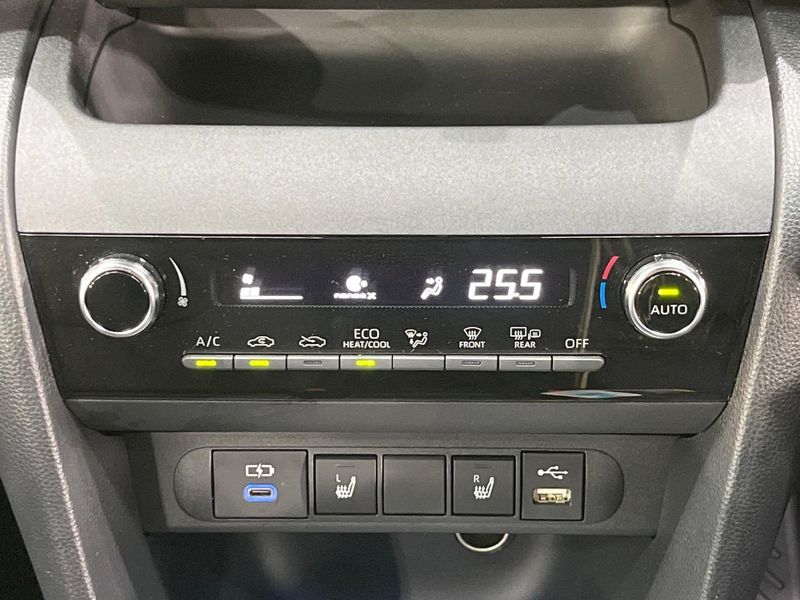 2024 Toyota Yaris Cross 6AA-MXPJ10 (UW-6aacad24ecc8b)[16]