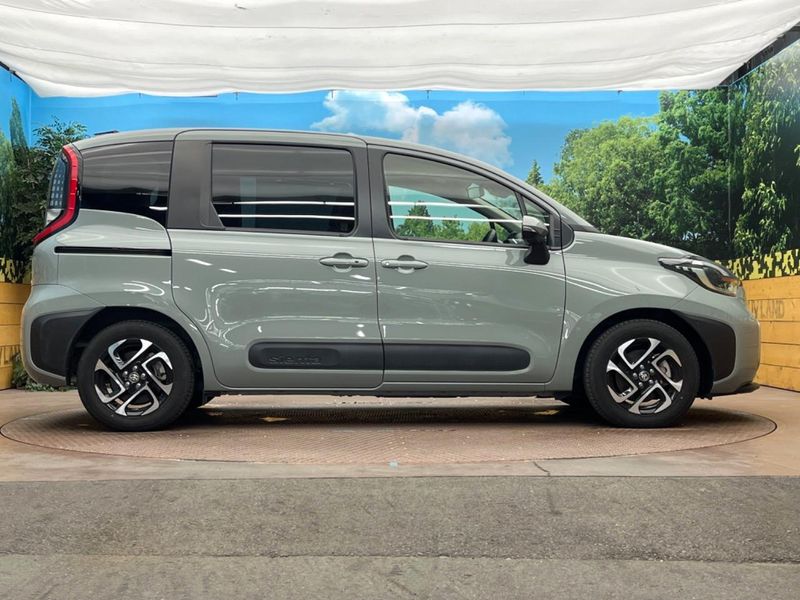 2022 Toyota Sienta 6AA-MXPL10G (UW-6aacad33d71c1)[9]