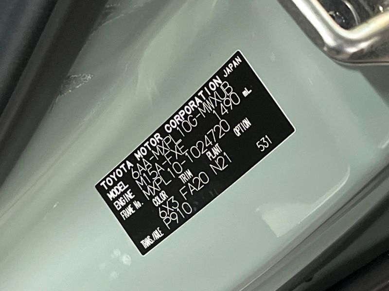 2022 Toyota Sienta 6AA-MXPL10G (UW-6aacad33d71c1)[1]