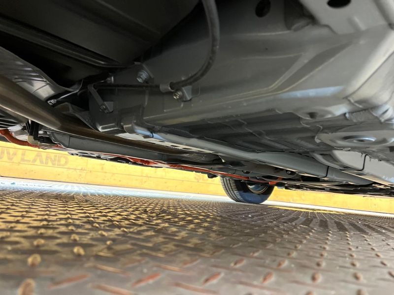 2022 Toyota Sienta 6AA-MXPL10G (UW-6aacad33d71c1)[23]