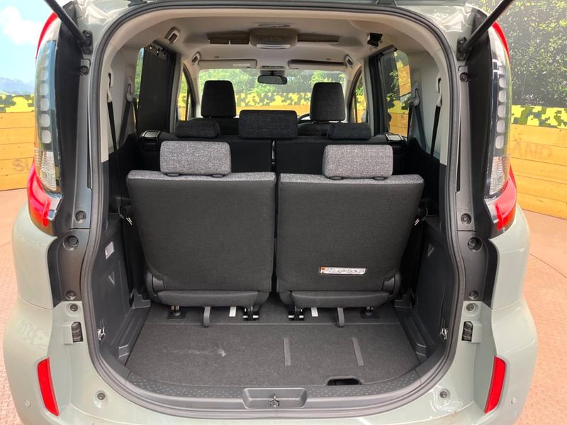 2022 Toyota Sienta 6AA-MXPL10G (UW-6aacad33d71c1)[27]