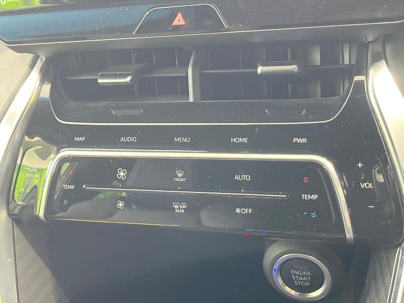 2020 Toyota Harrier 6BA-MXUA80 (UW-6aacad3f17bc9)[24]