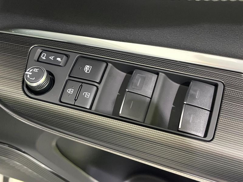 2023 Toyota Harrier 6BA-MXUA85 (UW-6aacad4bbd8bc)[9]