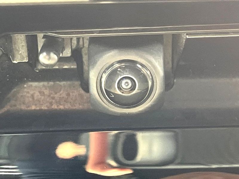 2023 Toyota Prius 6AA-MXWH60 (UW-6aacad4c3142c)[15]