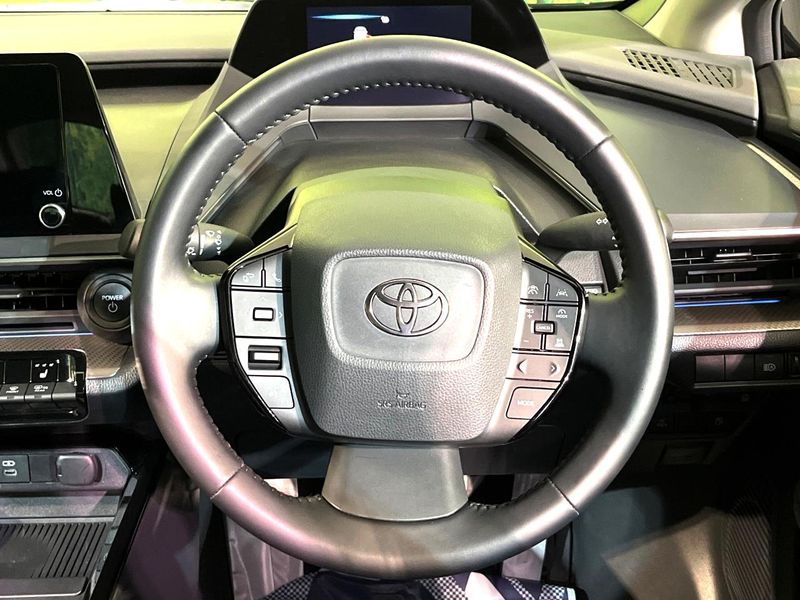 2025 Toyota Prius 6AA-MXWH60 (UW-6aacad530c585)[5]