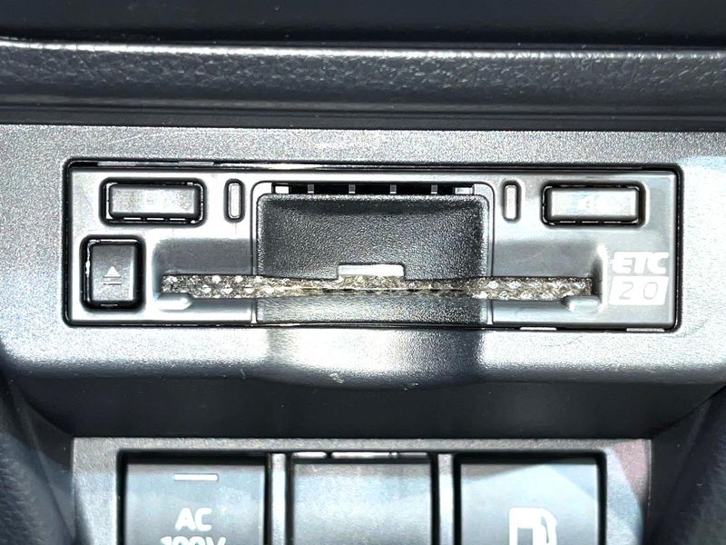 2025 Toyota Prius 6AA-MXWH60 (UW-6aacad530c585)[12]