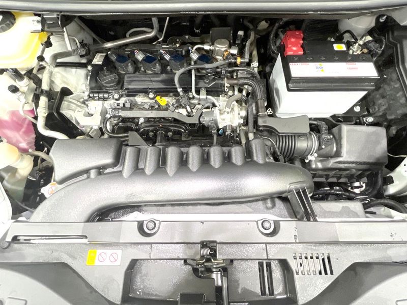 2023 Toyota Voxy 6BA-MZRA90W (UW-6aacad5bd03b7)[26]