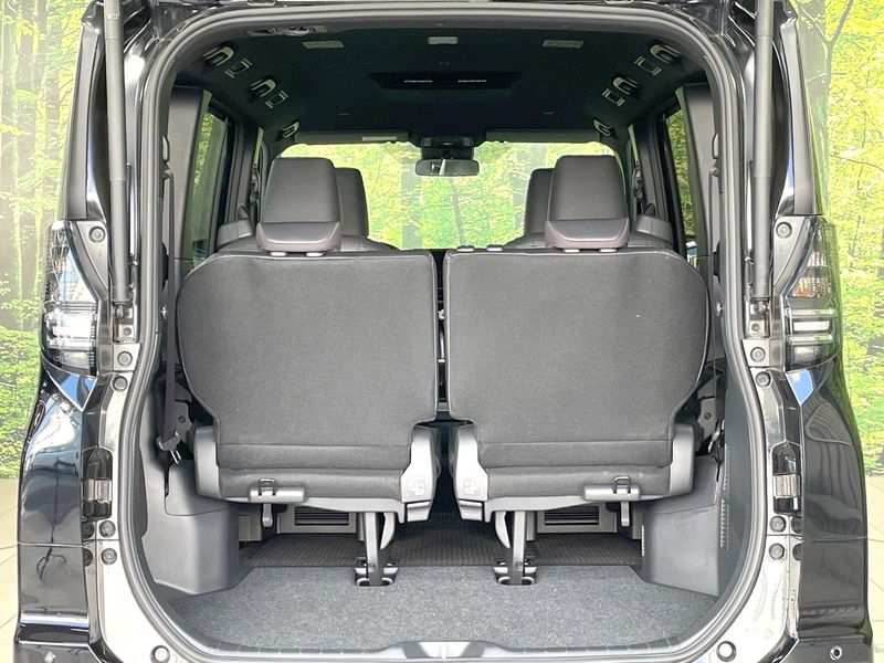 2023 Toyota Voxy 6BA-MZRA90W (UW-6aacad5ed17d2)[9]