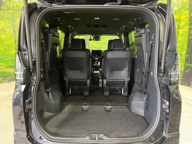 2024 Toyota Voxy 6BA-MZRA90W (UW-6aacad619ebab)[8]