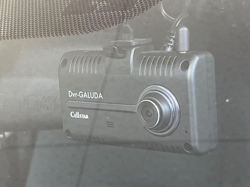 2015 Toyota Aqua DAA-NHP10 (UW-6aacad6bc2d4f)[21]