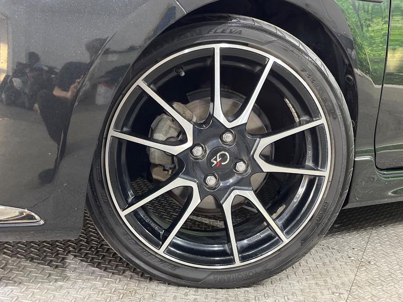 2016 Toyota Aqua DAA-NHP10 (UW-6aacad6d8863f)[6]
