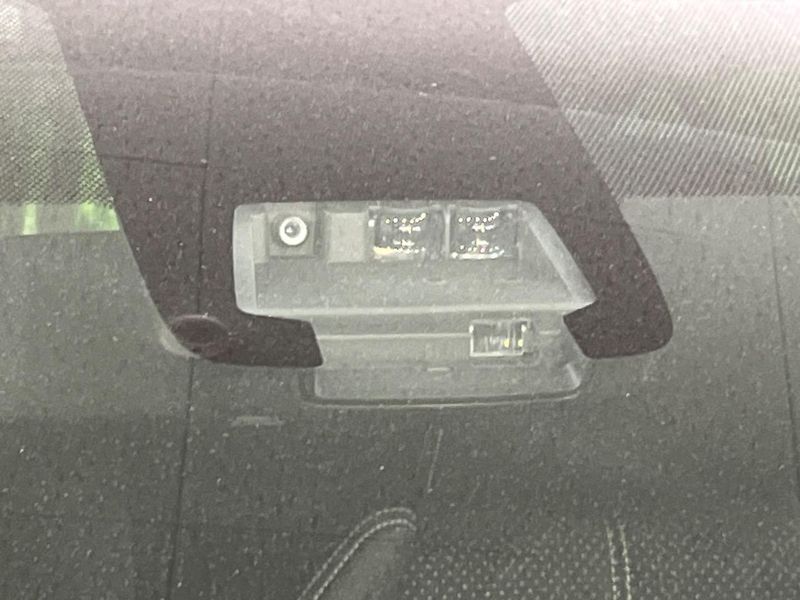2016 Toyota Aqua DAA-NHP10 (UW-6aacad6d8863f)[19]