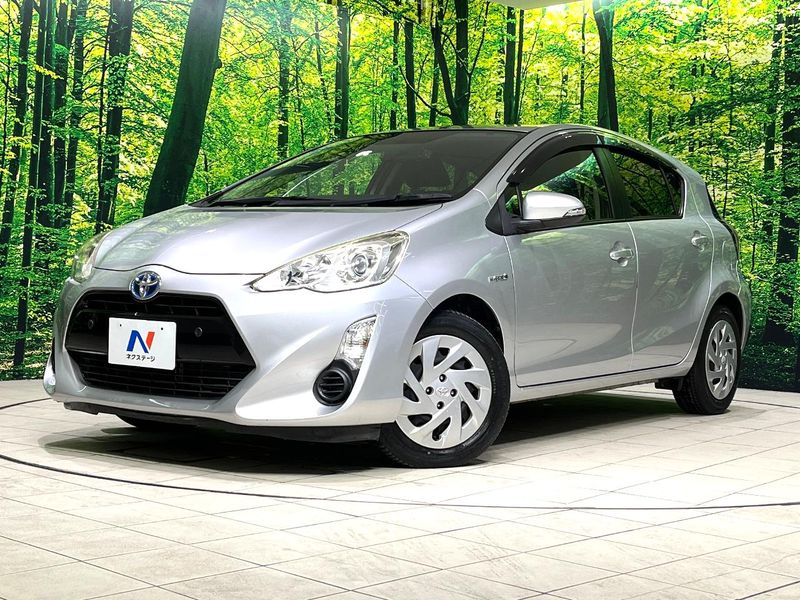2016 Toyota Aqua DAA-NHP10 (UW-6aacad747d6b2)[0]