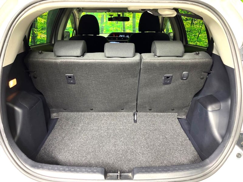 2016 Toyota Aqua DAA-NHP10 (UW-6aacad747d6b2)[28]