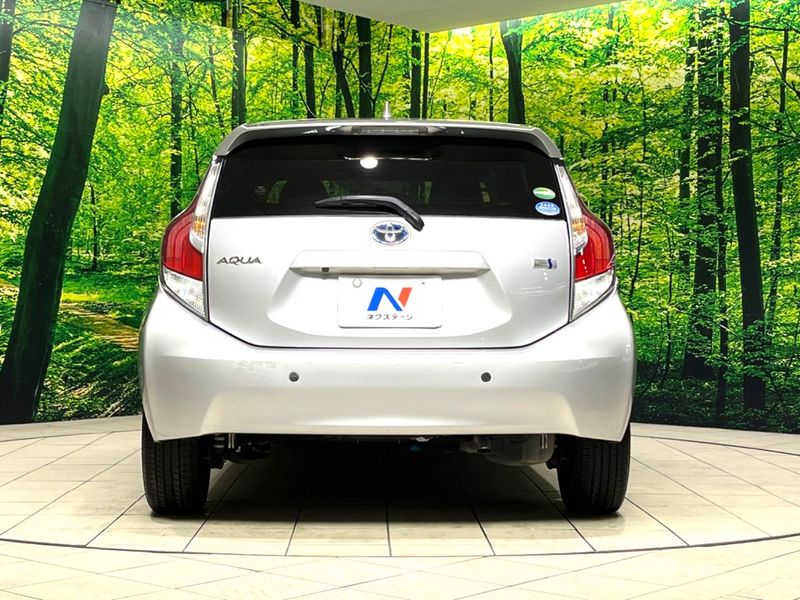 2016 Toyota Aqua DAA-NHP10 (UW-6aacad747d6b2)[20]
