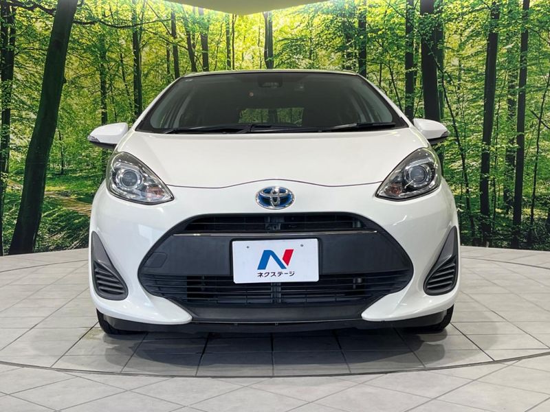 2017 Toyota Aqua DAA-NHP10 (UW-6aacad761d971)[7]