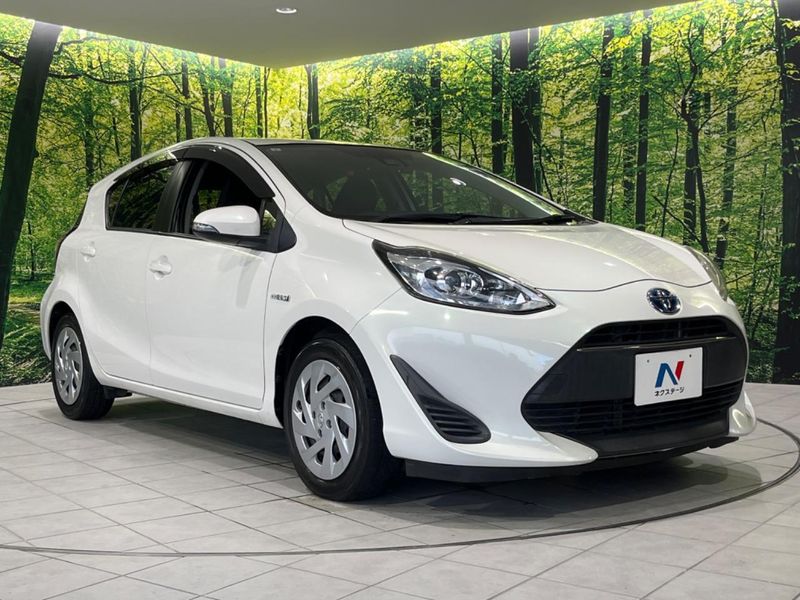 2017 Toyota Aqua DAA-NHP10 (UW-6aacad761d971)[8]