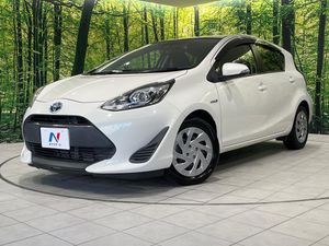 2017 Toyota Aqua DAA-NHP10