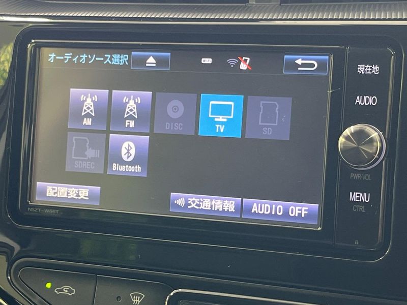 2017 Toyota Aqua DAA-NHP10H (UW-6aacad777c39e)[10]