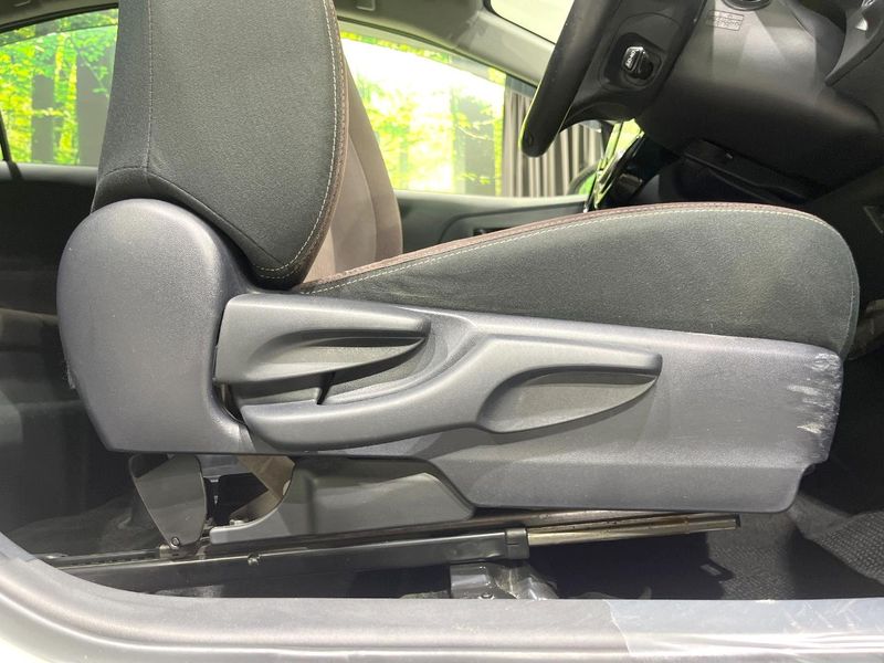 2018 Toyota Aqua DAA-NHP10 (UW-6aacad79679e9)[27]