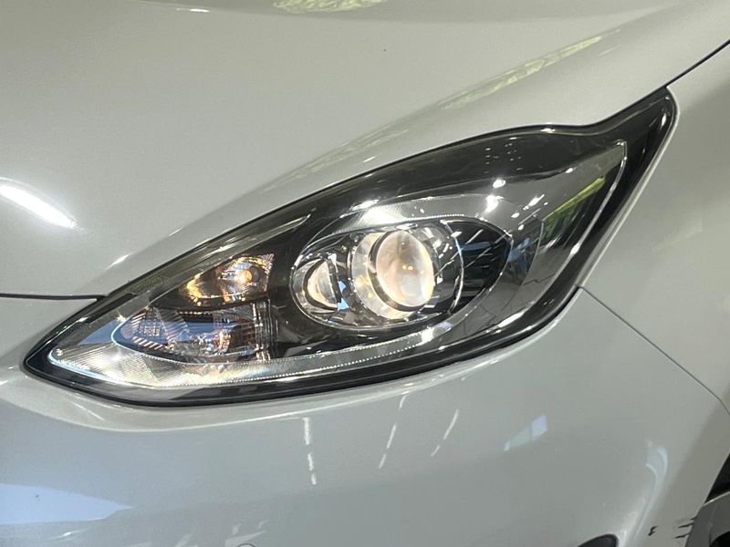 2018 Toyota Aqua DAA-NHP10 (UW-6aacad79679e9)[10]