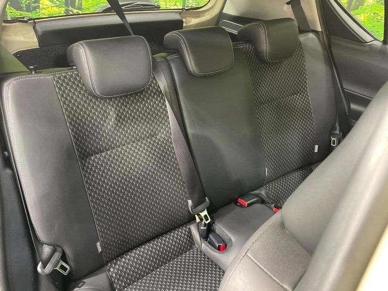 2019 Toyota Aqua DAA-NHP10H (UW-6aacad7b86080)[29]