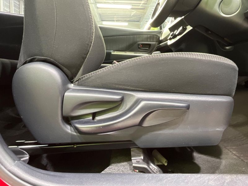 2016 Toyota Vitz DBA-NSP130 (UW-6aacad8166c55)[25]