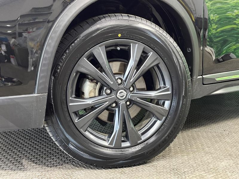 2021 Nissan X-Trail 5BA-NT32 (UW-6aacad90780f8)[6]