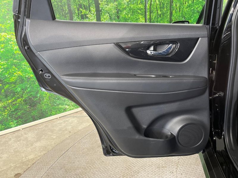 2021 Nissan X-Trail 5BA-NT32 (UW-6aacad90780f8)[29]