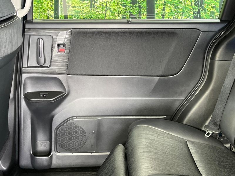 2014 Honda Odyssey DBA-RC1 (UW-6aacad94c232a)[21]