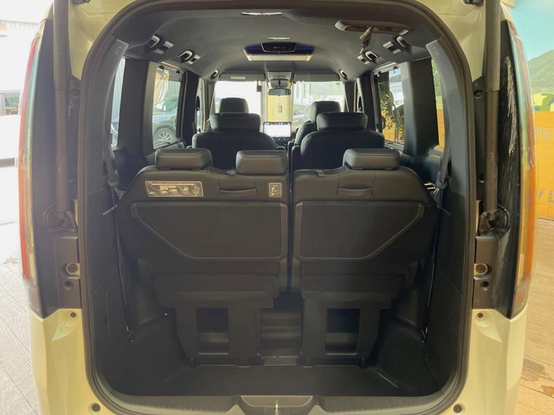 2024 Honda Step Wagon 6AA-RP8 (UW-6aacada311dd5)[17]