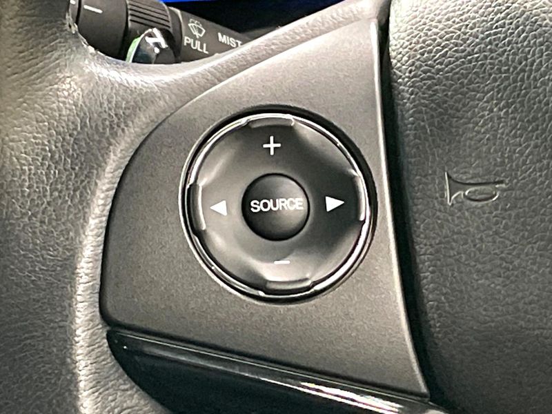 2014 Honda Vezel DAA-RU3 (UW-6aacada807316)[25]