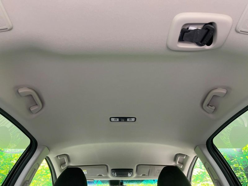 2014 Honda Vezel DAA-RU3 (UW-6aacada85beaf)[20]