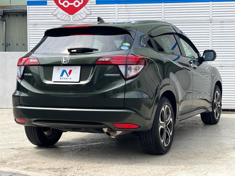 2015 Honda Vezel DAA-RU3 (UW-6aacada965d99)[23]