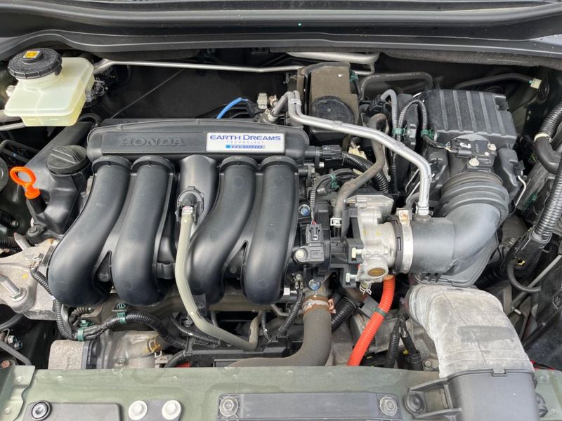 2015 Honda Vezel DAA-RU3 (UW-6aacada965d99)[4]
